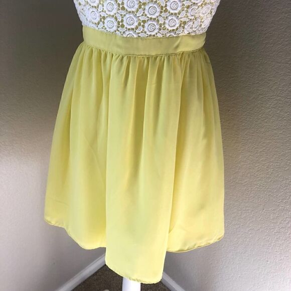 ⭐️3 for $10⭐️ Yellow crochet top sundress - Picture 3 of 6